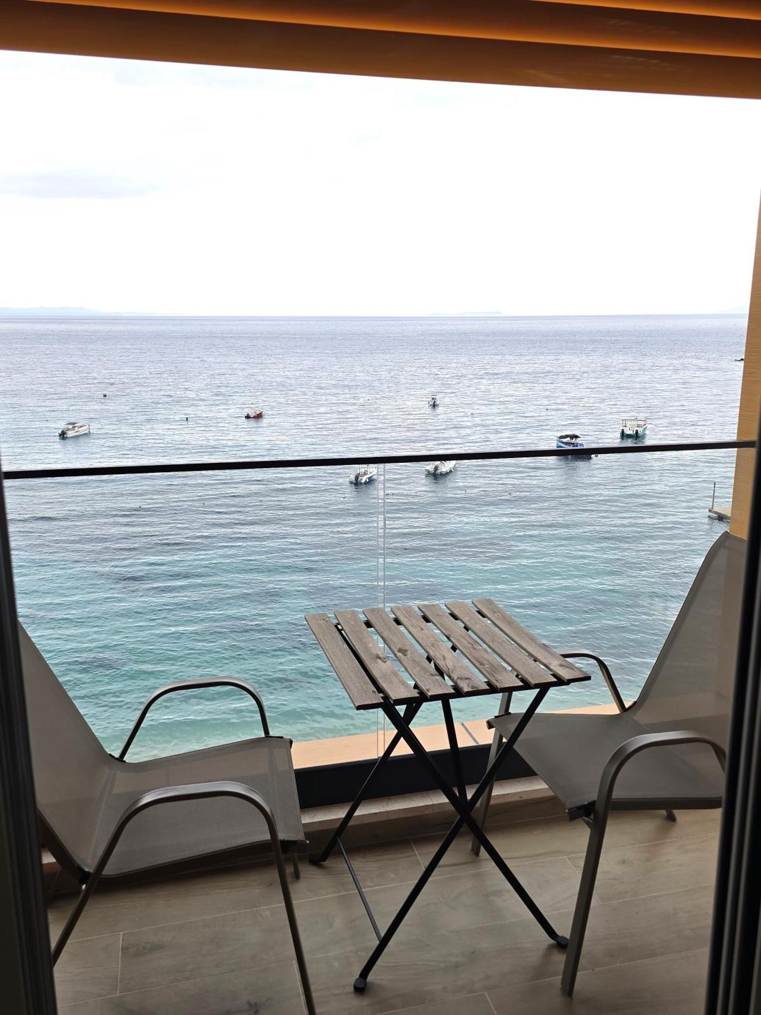Hotel Veizi Himare Exterior photo